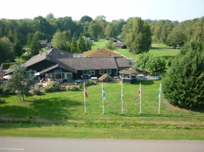 Гостиница Scandinavisch dorp  Eelderwolde
